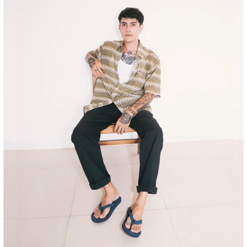Indosole ESSNTLS Flip Flops Mens 13-14 Navy Blue Recycled Tire Sole Sandals